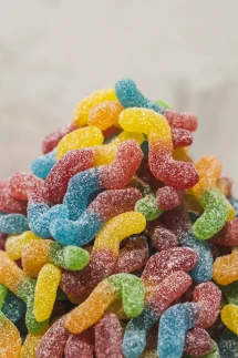 Хробачки мармеладні в кислій посипці (кисло-солодкі) – 100 гр Fini (waga26)